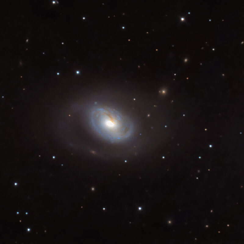 M96 TS RC 10 ASI183 Mono 120pics x180s ges.6h je30xLRGB 15. 21.4.2023 800x800 - Messierkatalog 56-110